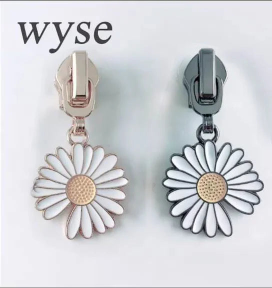 Hot Selling Custom Decorative Novelty Flower Shape Auto Lock Metal Zippers Puller for for Bags Shoes Clothing Zipper Puller