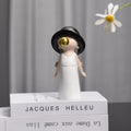Kakizzy Blowing Gum Girl Statue Cute Resin Art Craft Baby Nursery Decor Nodic Children's Room Ornament for Home