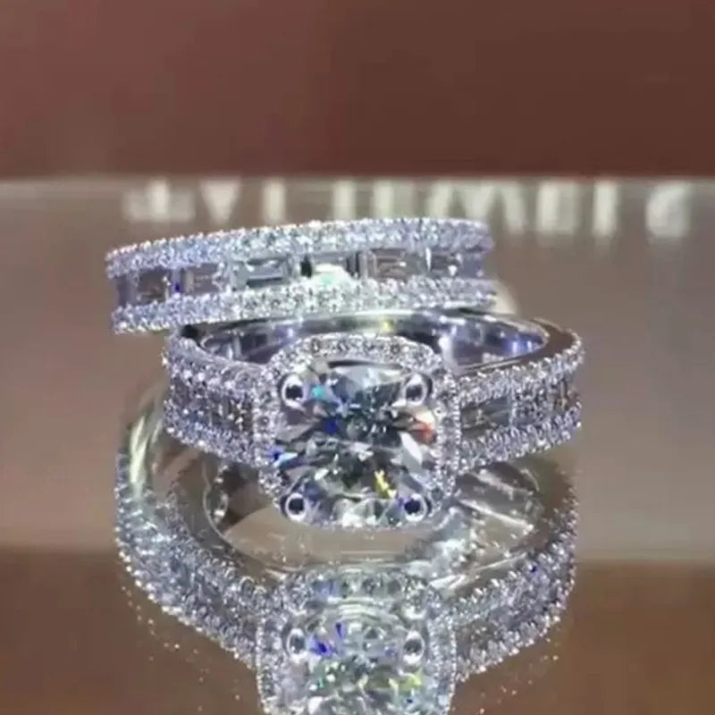 Huitan New Arrivals Accept Wholesale 2 Pcs 925 Silver Wedding Rings Set for Women Diamond CZ Classic Engagement Ring Set