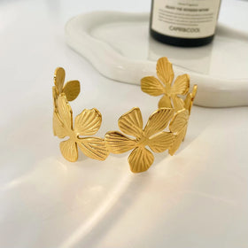Exaggerated Stainless Steel Exaggerated Flower Shaped Bracelet 18K Gold Bracelet Trendy Item Fashion Jewelry Bangle