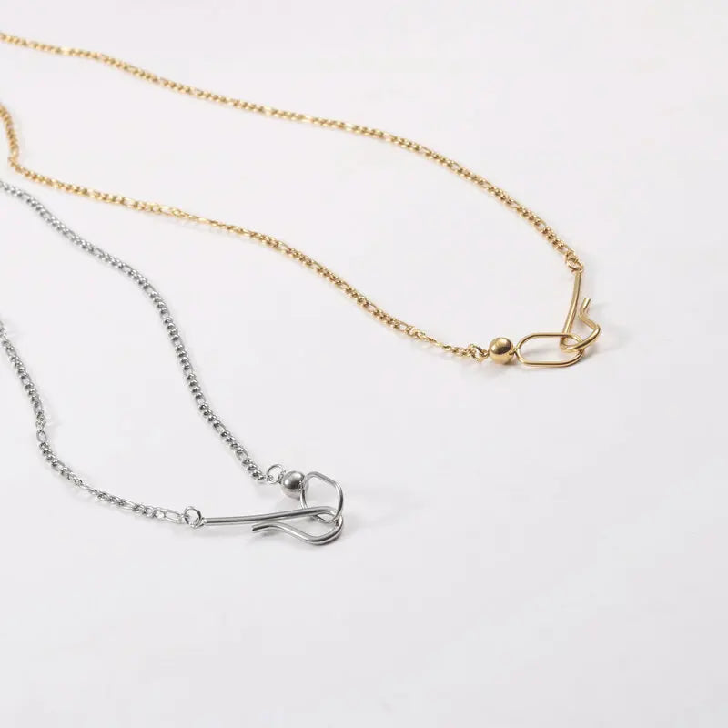 Fenny 18K Gold Plated Wholesale Waterproof Chic Little Ball Interlocking Hooks Figaro Chain Stainless Steel Necklace for Women