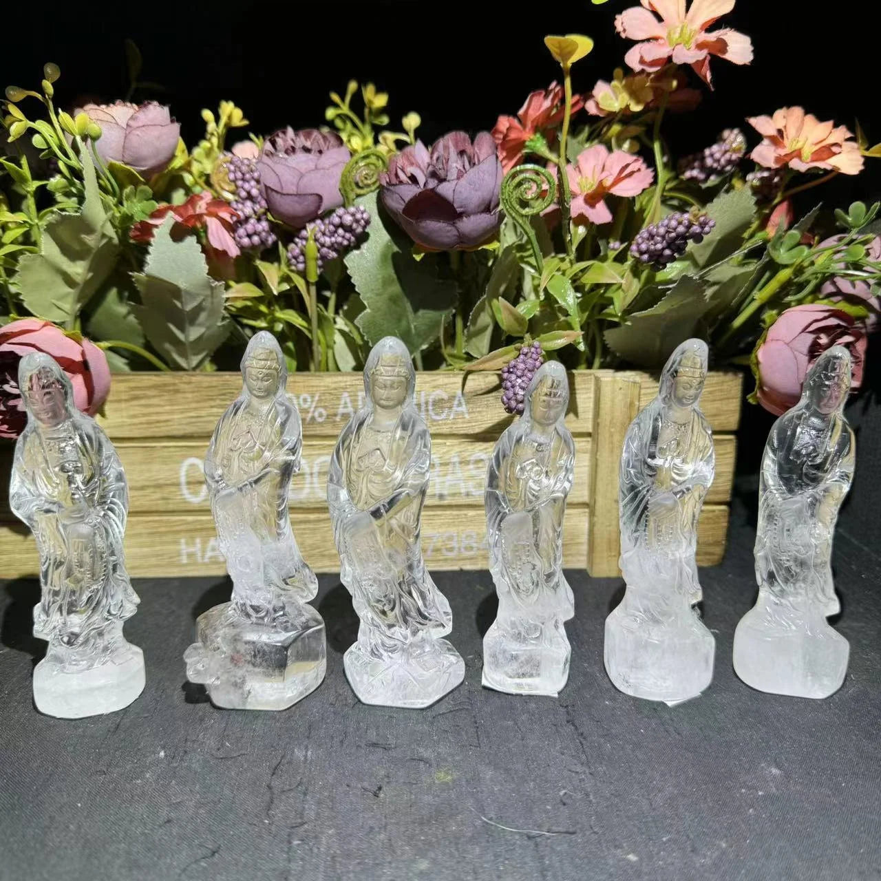 Crystal Avalokitesvara Natural Crystal Clear Quartz Guan Yin Buddha for Decoration