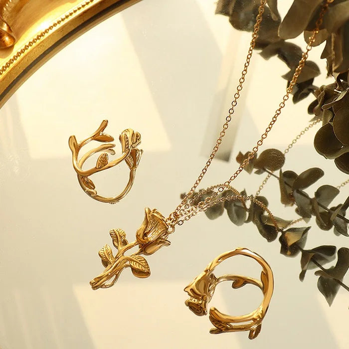 Wholesale 18k Gold Plated Stainless Steel Rose Charm Flower Pendant Necklace Luxury Woman Bijoux Acier Inoxydable
