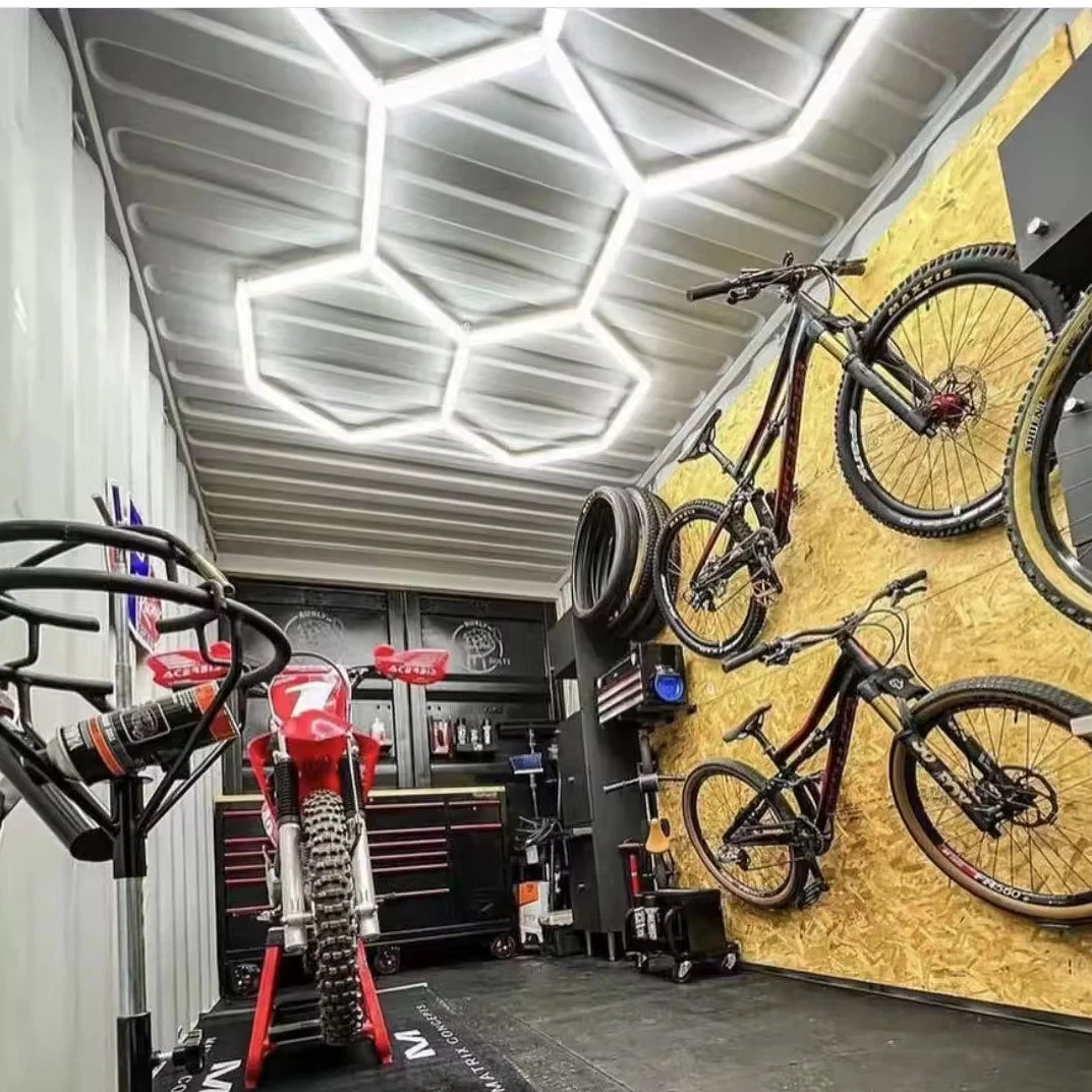 Factory Direct Sales Hexagonal Led Light Hexagon Detailing Workshop Ceiling Led Lights for Gym Garage