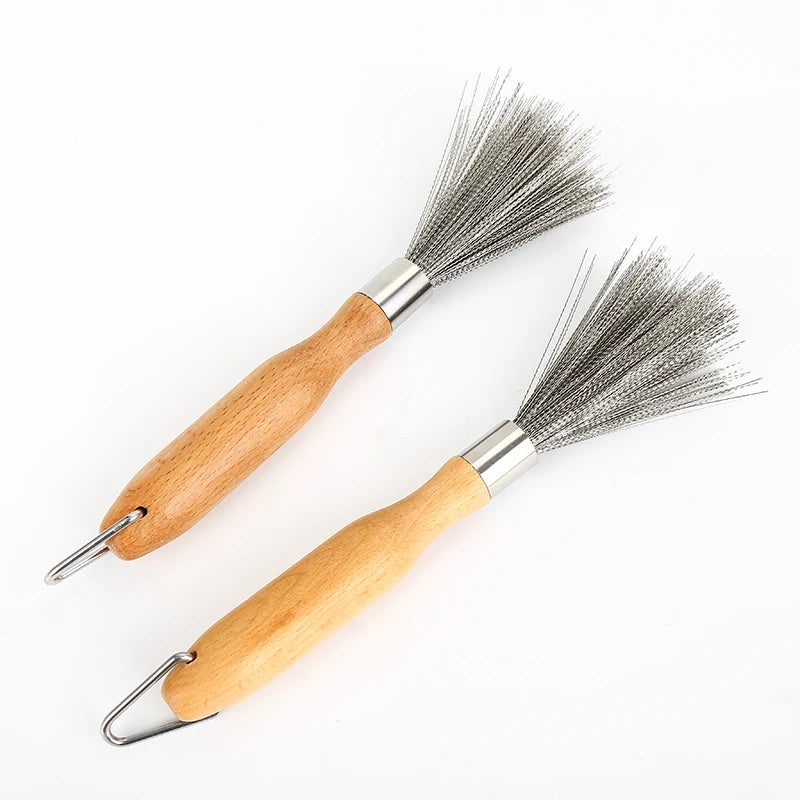 New design Stainless Steel Dish Brush with Wooden Handle Cleaning Brush for Pans Pots Kitchen Sink Household Use