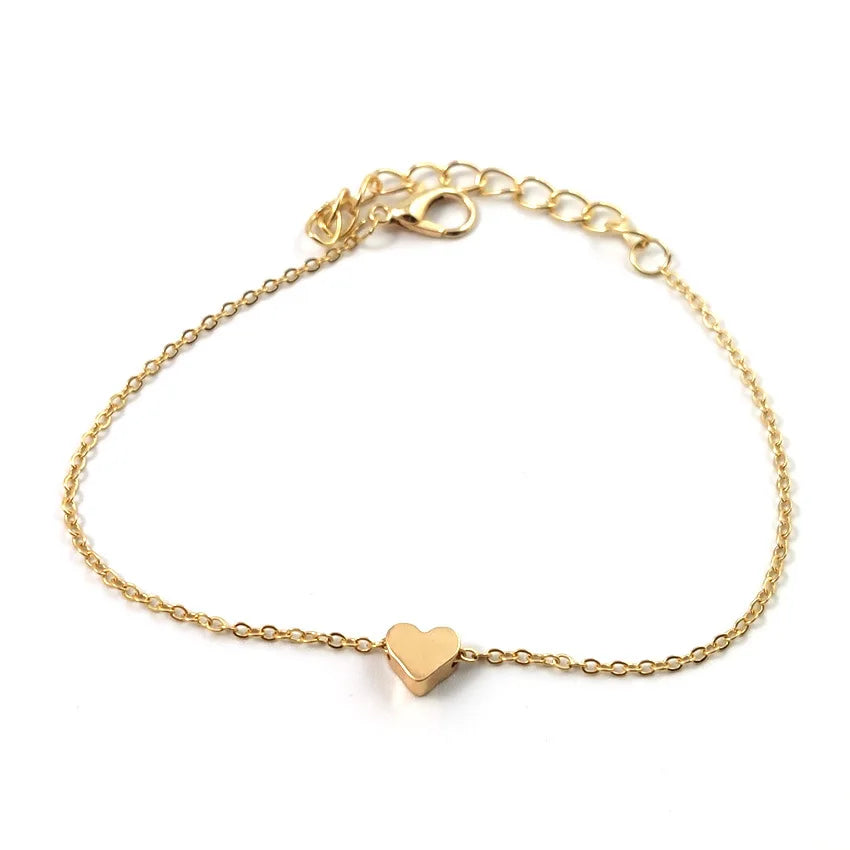 Hot Sale Fashion Gold Color Heart Bracelets Bangles for Women Minimalist Love Charm Metal Bracelet Statement Jewelry Wholesale