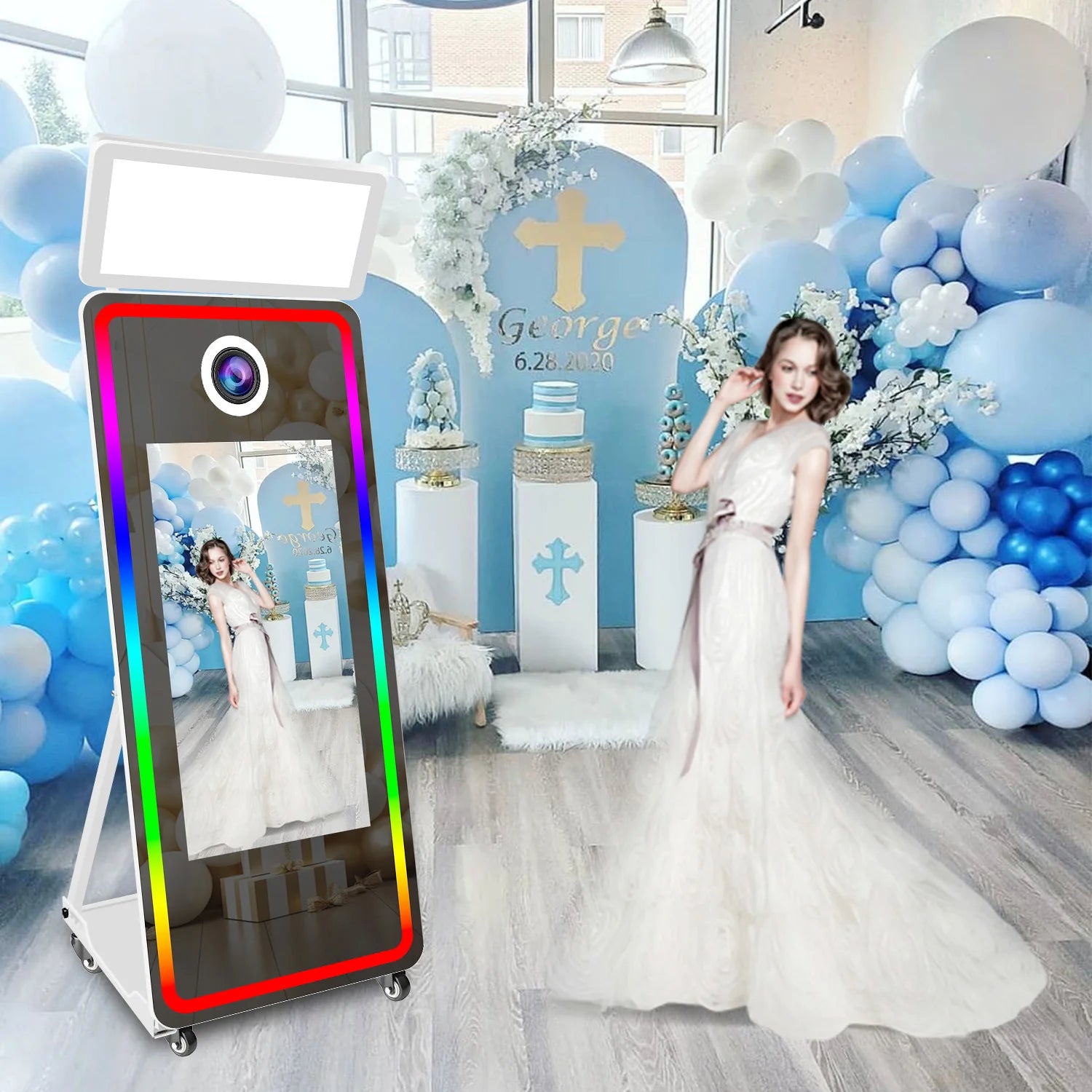 Factory Direct Sale Interactiv Mirror Photo Booth With 43 Inch Touch Screen Camera and Printer Magic Mirror Photobooth Machine
