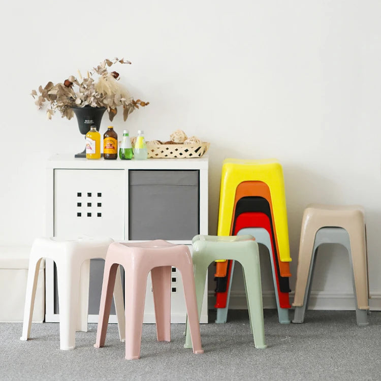 Fashion Simple European-style Dining Chair Factory Direct Selling Office Stackable Plastic Chairs for Home Restaurants and Pubs