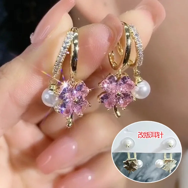 2023 New Fashion Earrings Light Luxury Cute Purple Crystal Earring Four-leaf Flower Pearl Earrings for Women