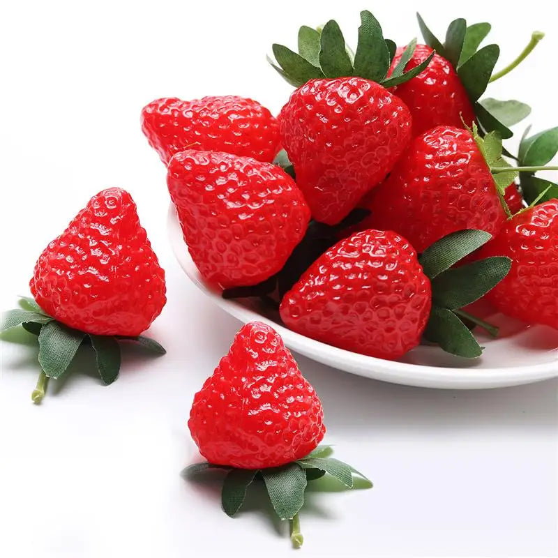 Artificial Resin 3D Strawberry Miniature Simulation Fruit Lifelike Home Wedding Party Garden for Decoration