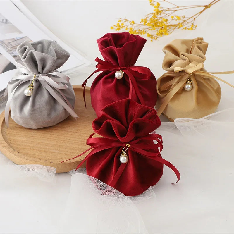 Hot Sale Velvet Jewelry Bag Velvet Makeup Bag for Candy Cosmetics Velvet Pouch Bag
