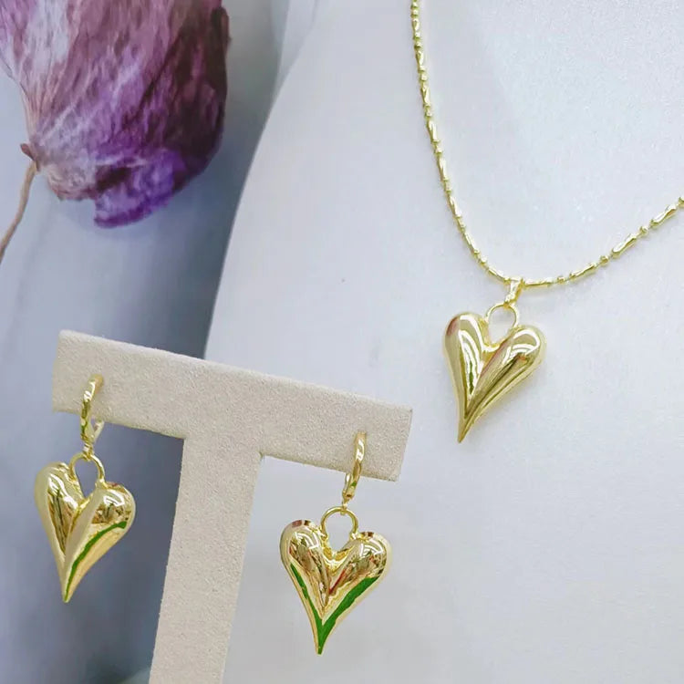S11175 Unique 18k Gold Plated Bugly V Shape Heart Necklace and Huggie Earring Women Accessories Jewelry Sets