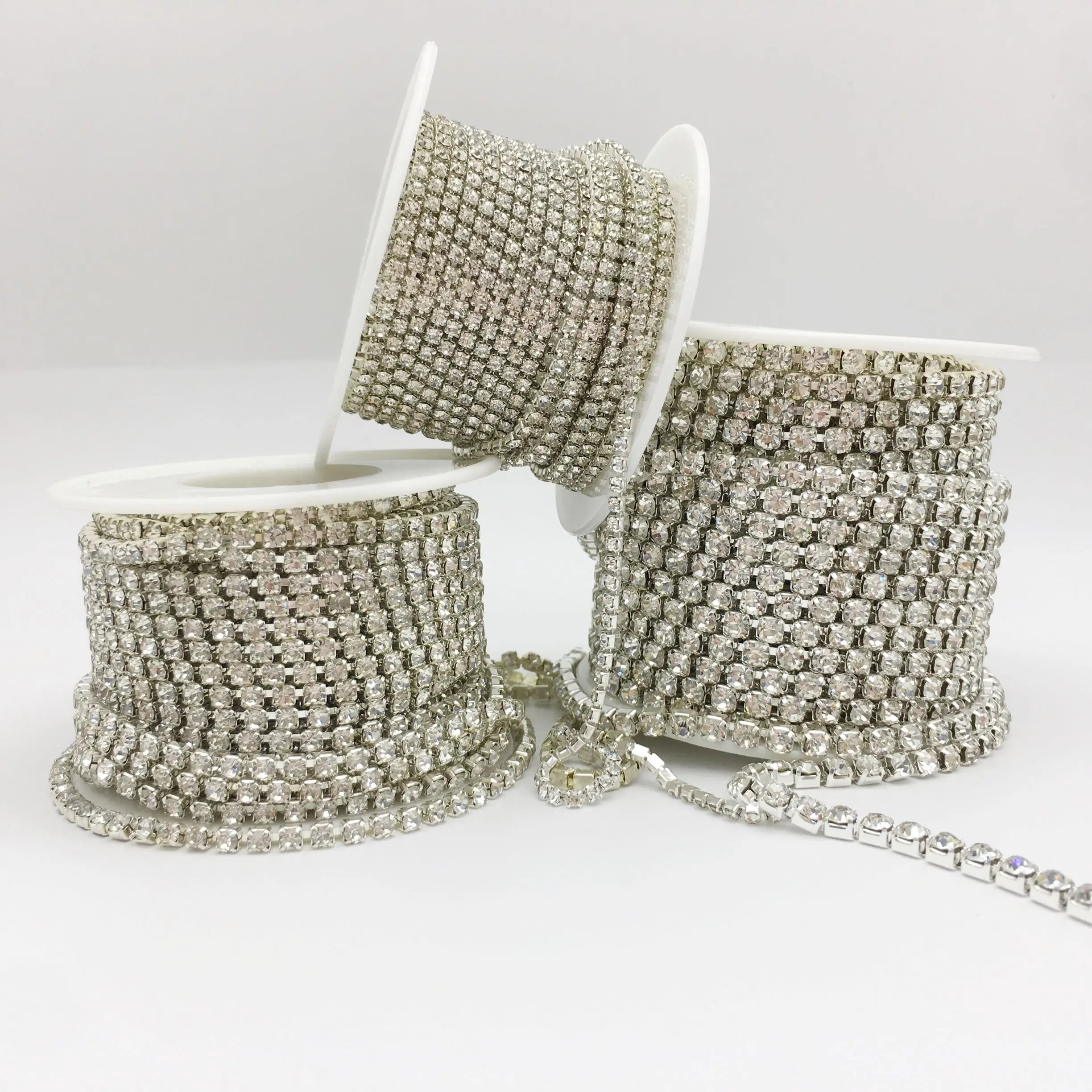 SINRONG Motif Rhinestone Cup Chain Strass Roll Trim with Glass Beads Wholesale Sew-On Decor for Shoes and Bags