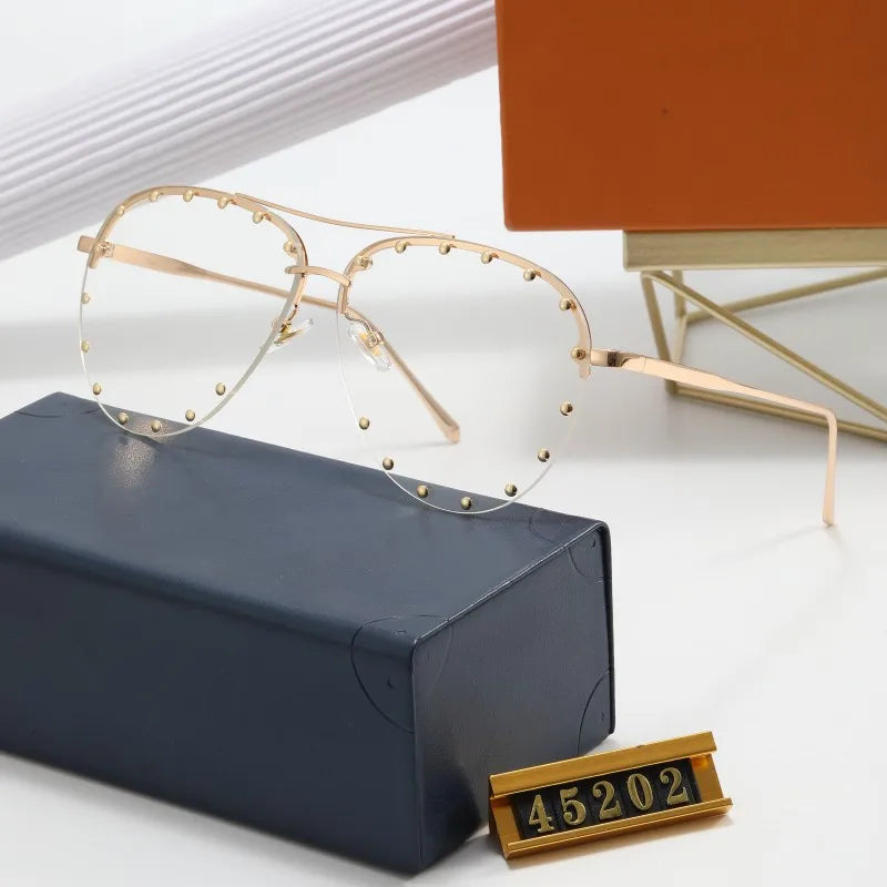 Cool Fashion Stage Bar Party Sunglasses New SteamPunk Style Gold Metal Frame Sun Glasses with Rivet Detail MegaBDM