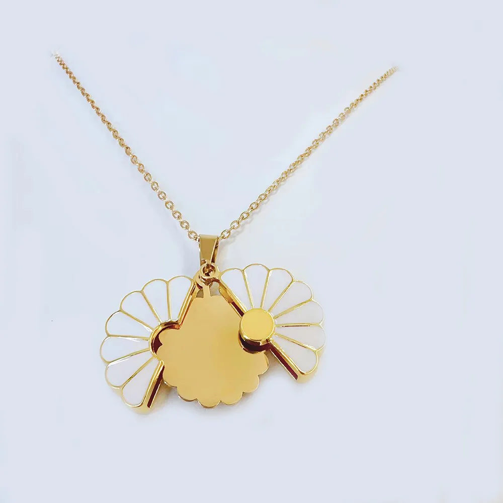 2024 Trendy 18K Gold Plated Sunflower Lettering Personalized Engravable Stainless Steel Pendant Necklace for Best Friend