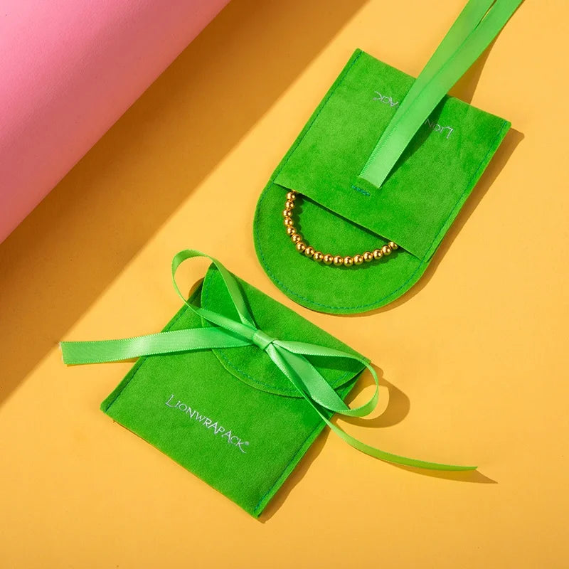 Microfiber Jewelry Pouch 8 X 8 cm Jewelry Packaging Bag Luxury Jewelry Gift Bags for Bracelet Packaging With String