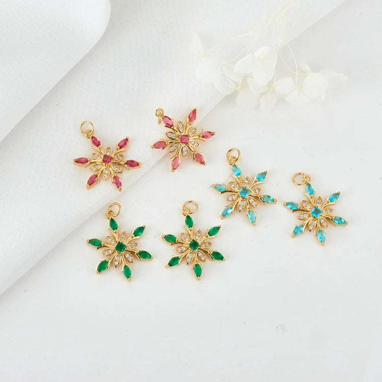 Fashion Jewelry Snowflake Design 14K Gold Plated Color Cubic Zircon Snowflake Shape Charm for Necklace Making Accessories
