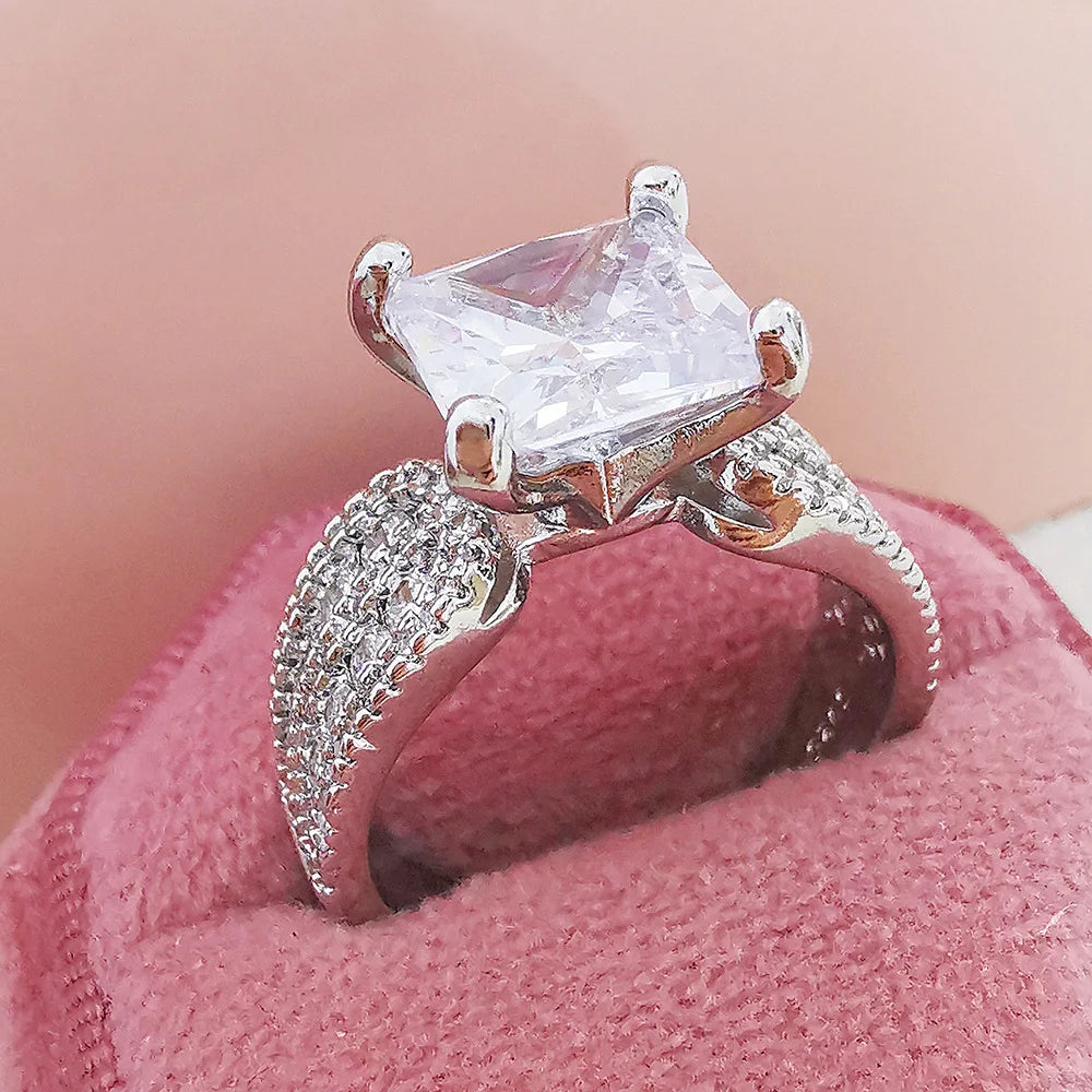 European and American Cross-Border New Style Jewelry - Exquisite Full-paveCubic Zirconia Diamond Ring for Women
