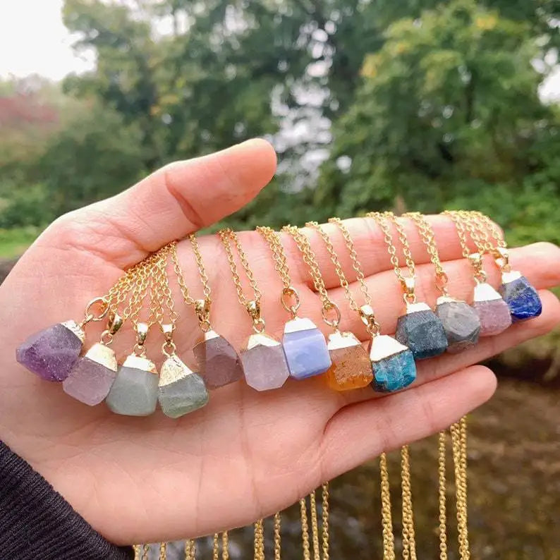 New Handmade Family Birthstone Natural Original Stone Natural Crystal Necklaces Delicate Gifts for the Family
