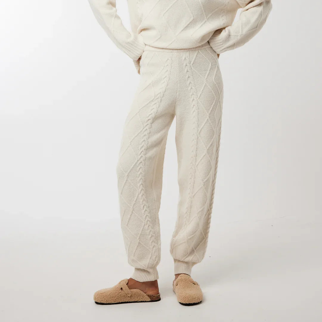 China OEM Sweater Manufacturer Women's Lounge Wear Jogger Loose Cable Knit Loungewear Sweater Pants for Women