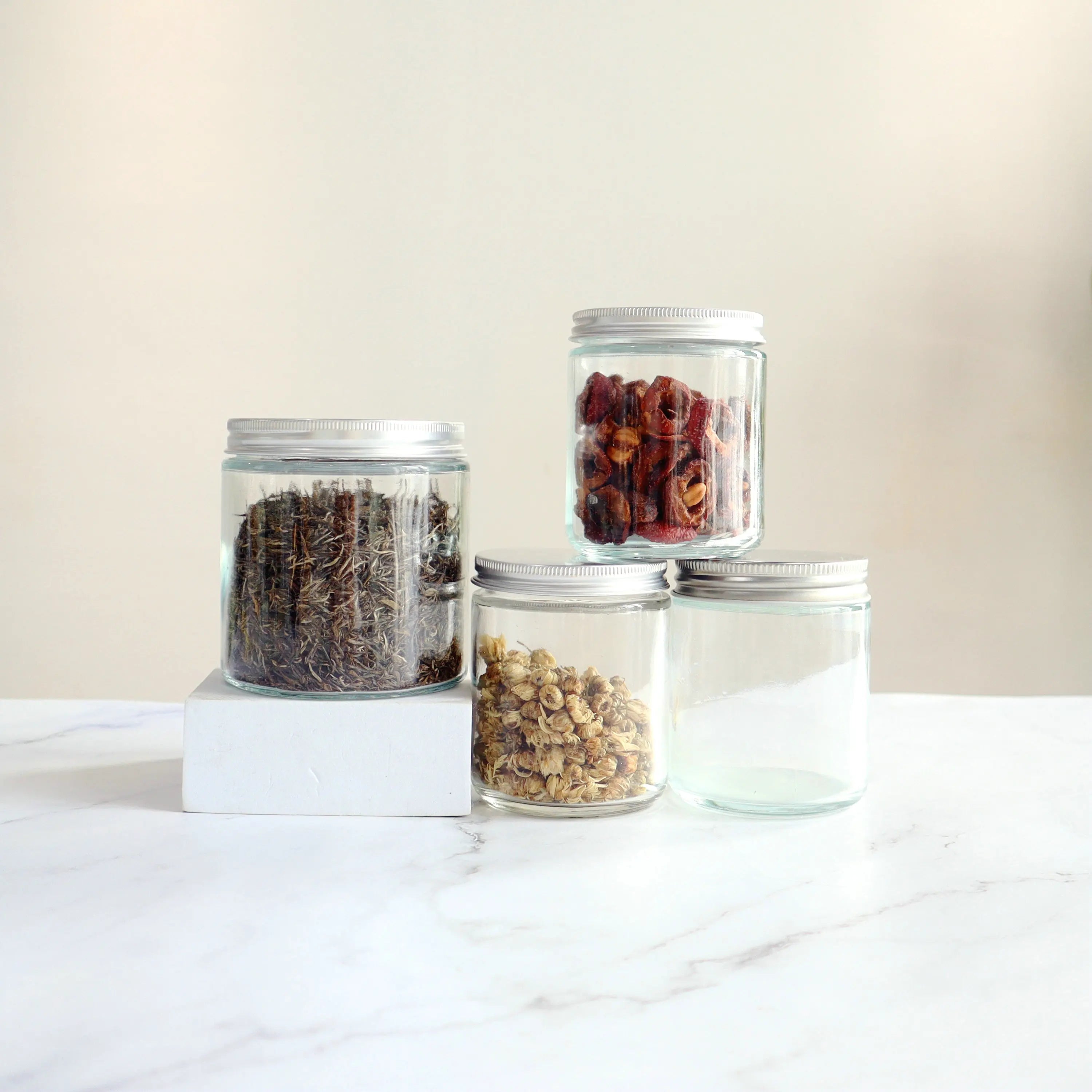 NEWRAY Custom Round Glass Storage Jar With Metal Screw Lid Clear Glass Straight Side Honey Tea Sauce Cream Container Jar 250ml