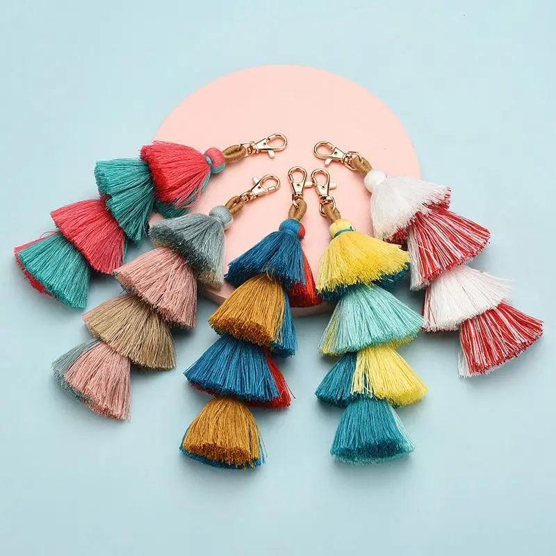 Promotion Pendant Colorful Bohemian Beach Style Girl Pendant Pompom Ombre Tassel Bag Keychain Pom Pom Boho Keychain Ombre Tassel