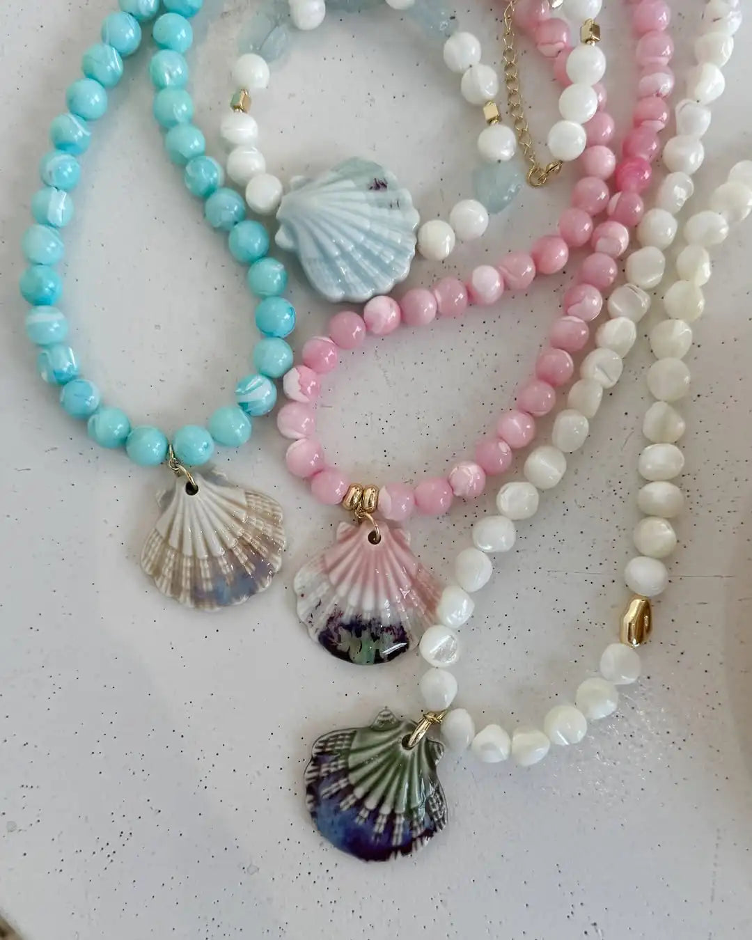 Custom Mother of Pearl Shell Rondelle Beaded Choker with Colorful Ceramic Shell Beads Necklace Summer Beach Jewelry Wholesale