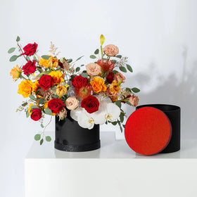 Glossy Red Black Round Box with Lid for Flowers