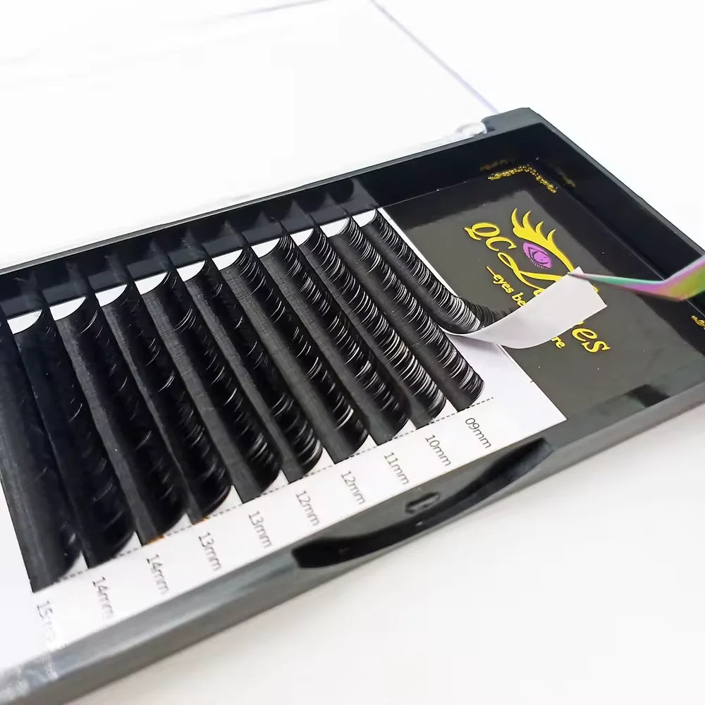 Wholesale Custom Ellipse Flat Eyelash Extensions Soft Silk Mink Volume Matte Black Cashmere Lash Extensions Trays