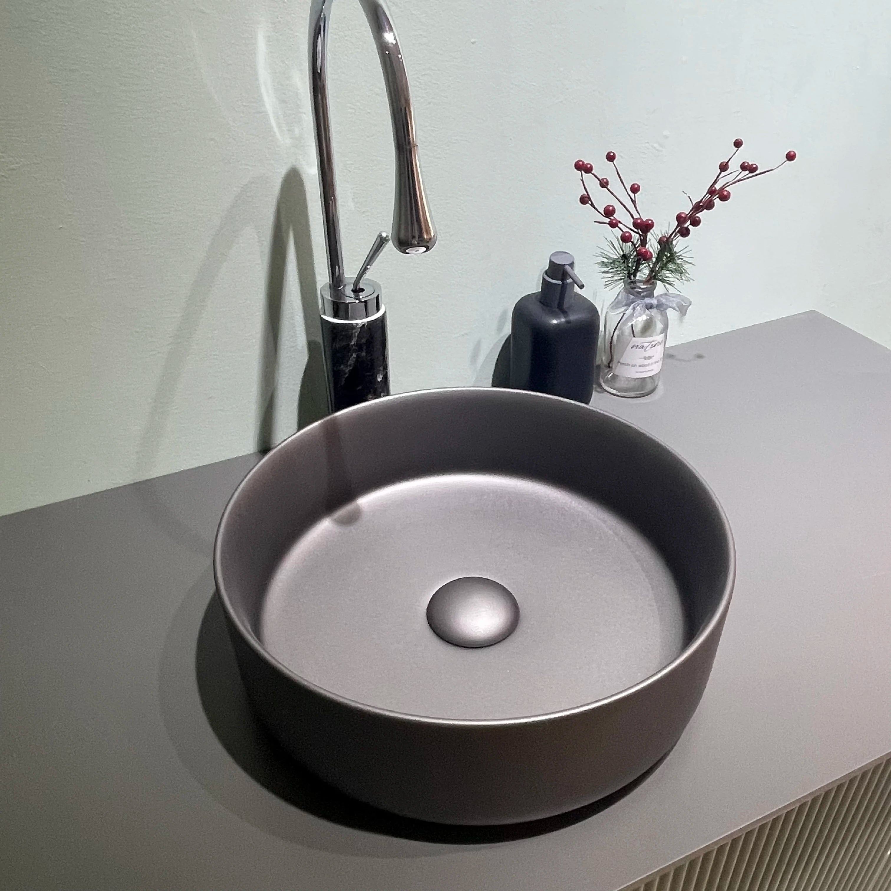 Hot Sale Luxury Bathroom Art Wash Basin Ceramic Labavo Salle De Bain Countertop Sinks