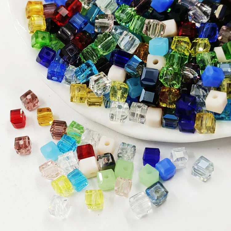 DS Factory Wholesale 6mm Square Crystal Glass Bead Diy  Jewelry Bracelet Accessories Loose Beads