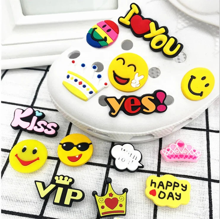 Wholesale Custom Eco-friendly Handmade Rubber PVC Heart Flower Shoe Charm Soft Patches for Kids' Croc Shoes