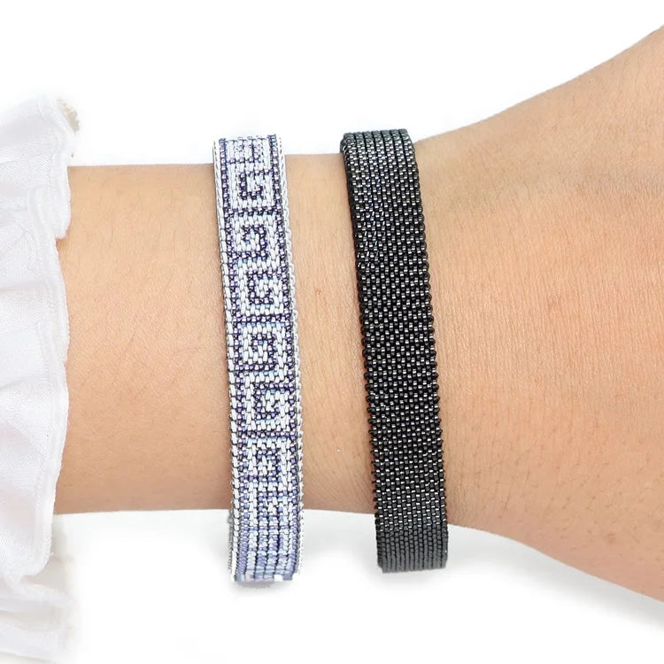 Customized Luxurious Handmade Great Wall Pattern Lucky Huizi Ethnic Style Stainless Steel Spring Mesh Stretch Bracelet for Men