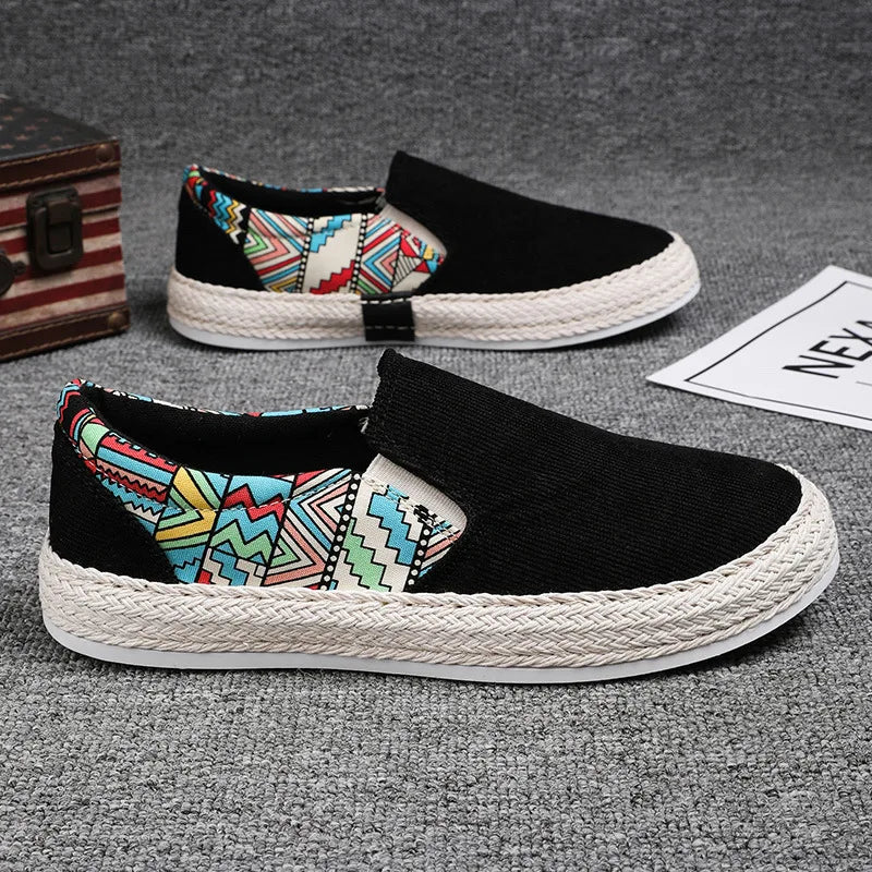 Men's Trendy White Sports Casual Shoes with Breathable Board and Slip-On Closure for Summer