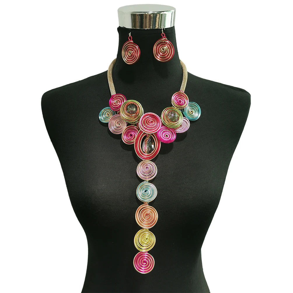 New Design Exaggerated Long Pendants Jewelry Sets Geometric Metal Spiral Round Earrings Big Crystal Beads Choker Necklace Sets