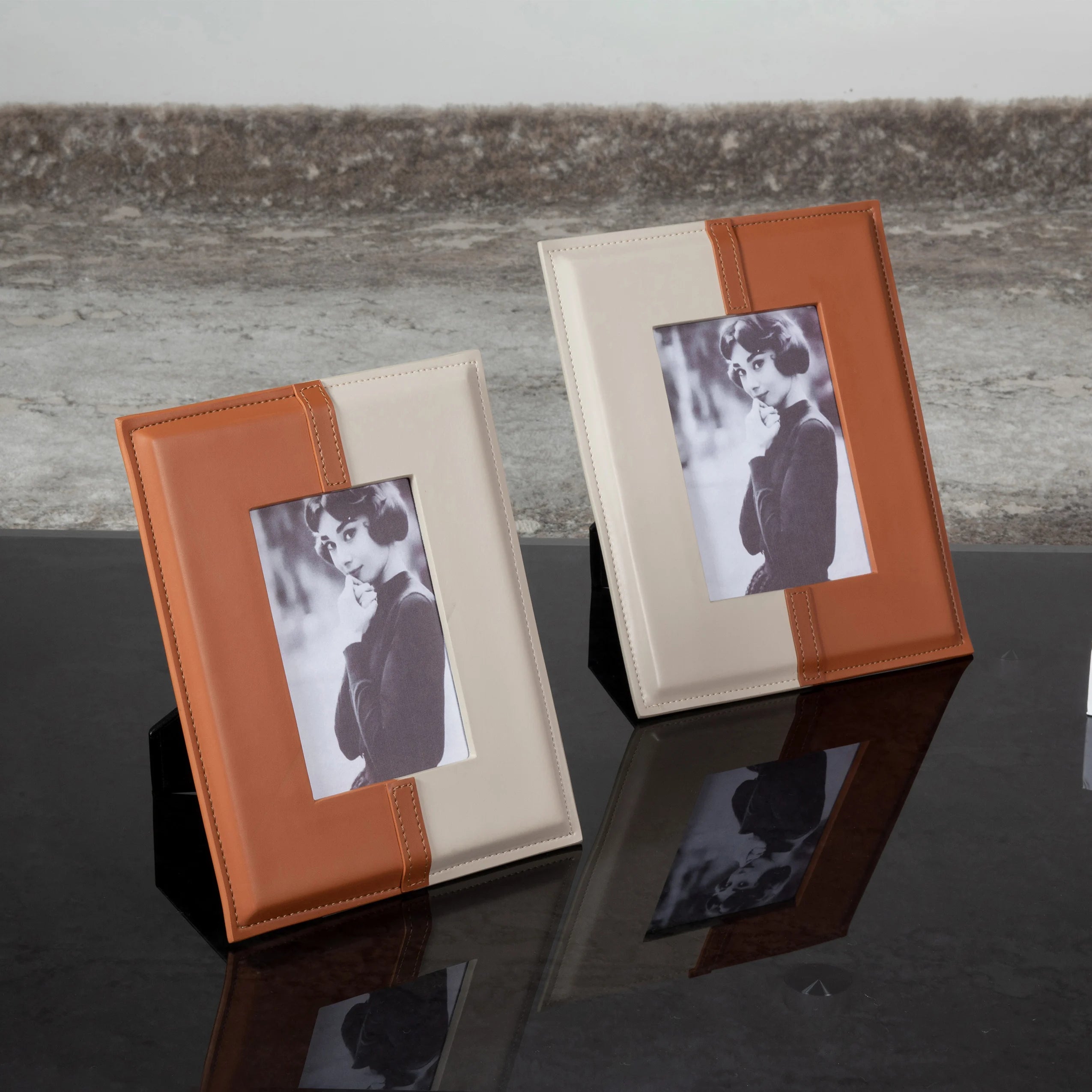 Direct Selling High-End Luxury S-1110 Handmade Brown White Stitching Leather Desktop Photo Frame Commemorative Nostalgic Photo