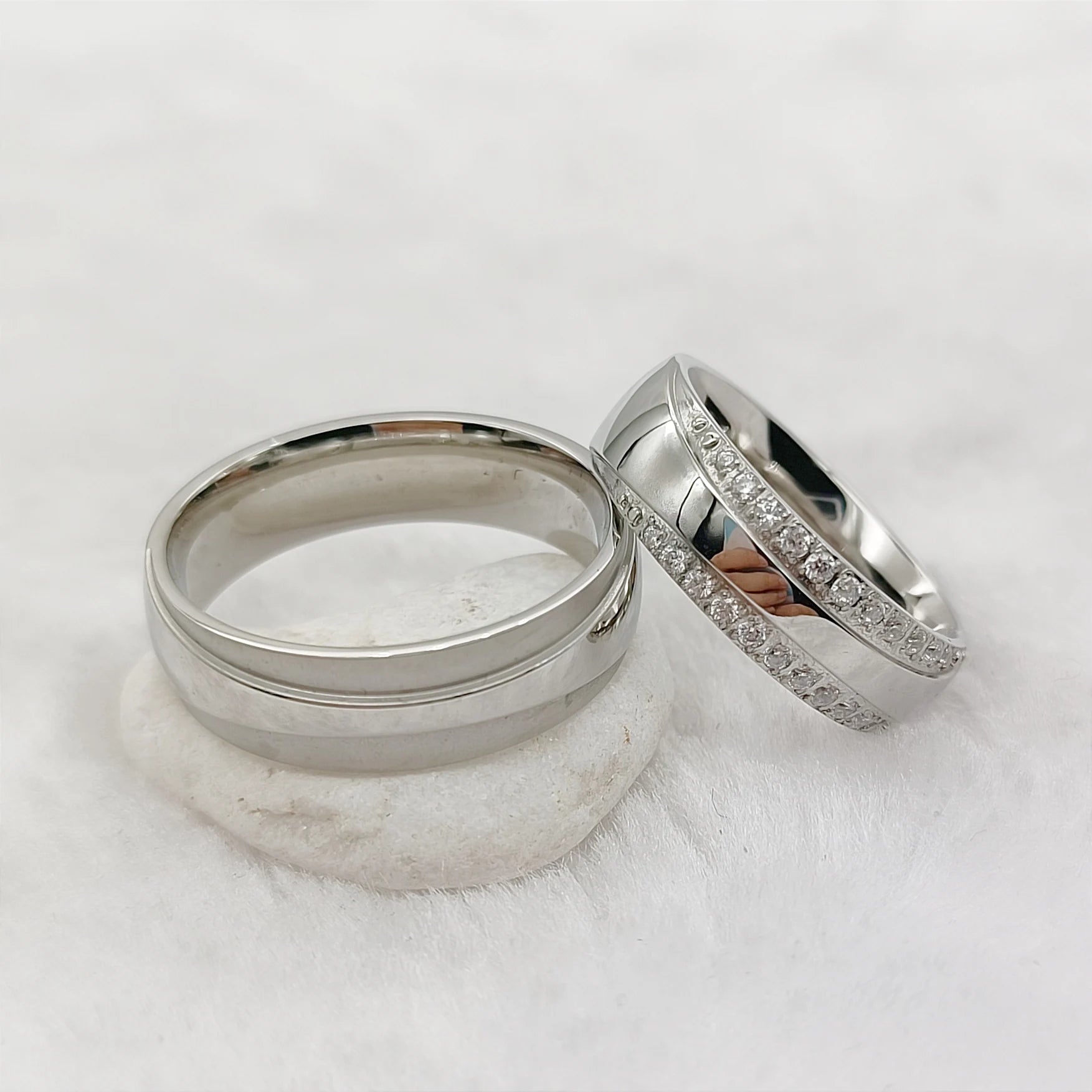 Germany Craftsmanship Cz Diamond Wedding Bands Couples Rings Sets for Mne and Women Silver 316l Surgical Stainless Steel Jewelry