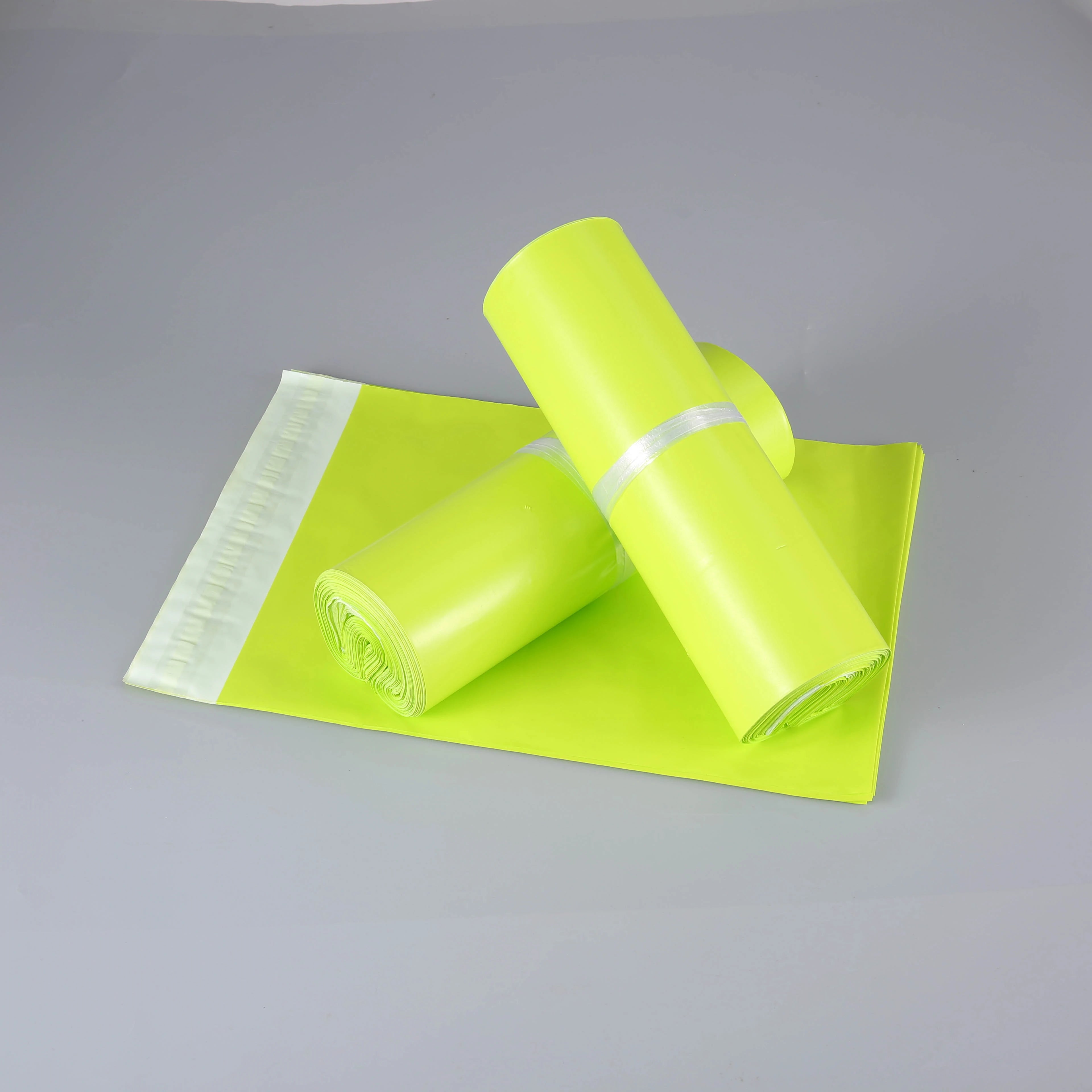 35*52cm/13.8*20.5 Inch Custom Printed Design Green Strong Polymailer Adhesive Poly Mailer Shipping Mailing Bag for Clothes