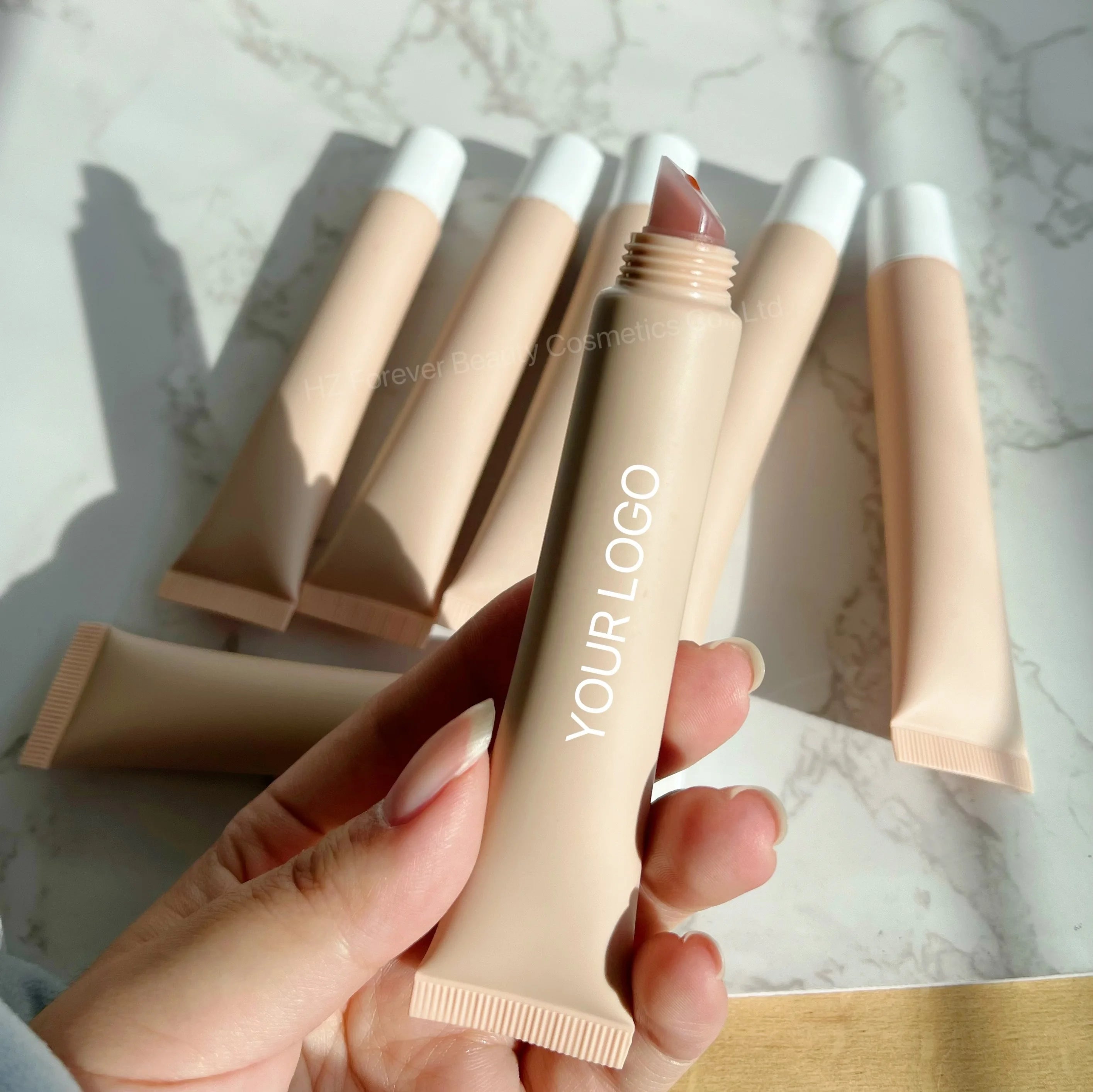 New Arrival 20g 15g Squeeze Moisturizing Shea Butter Liquid Lip Balm for Custom Logo
