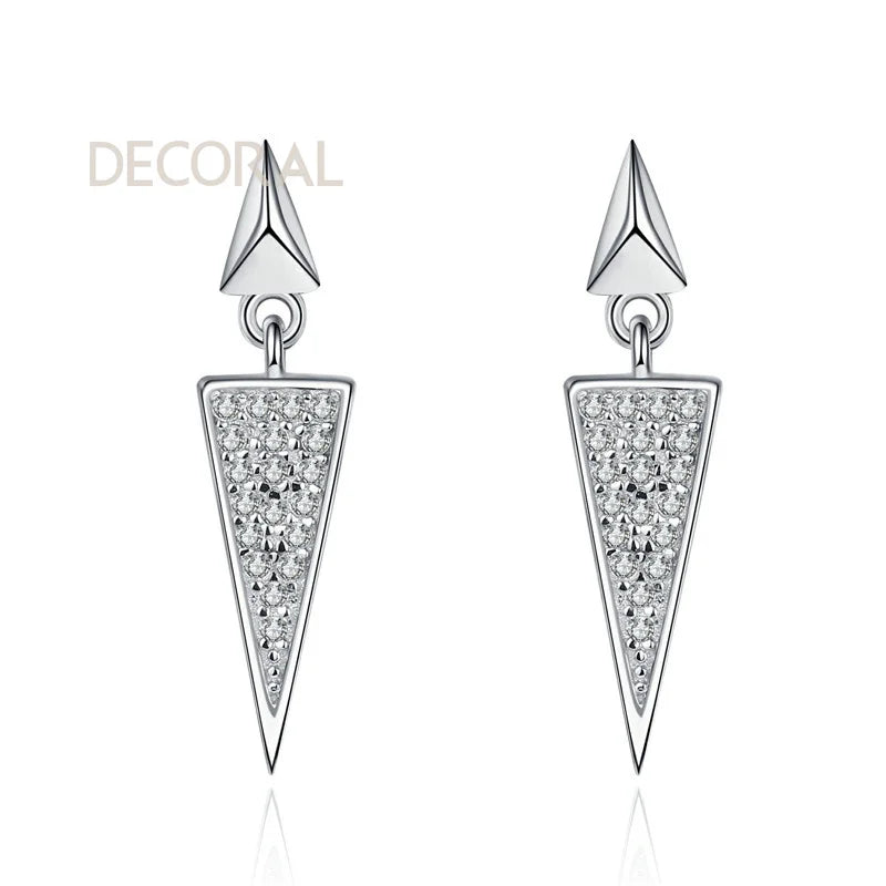 D Color Luxury Triangle Shape Trendy 0.19ct Moissanite Earrings 925 Sterling Silver Earrings for Women