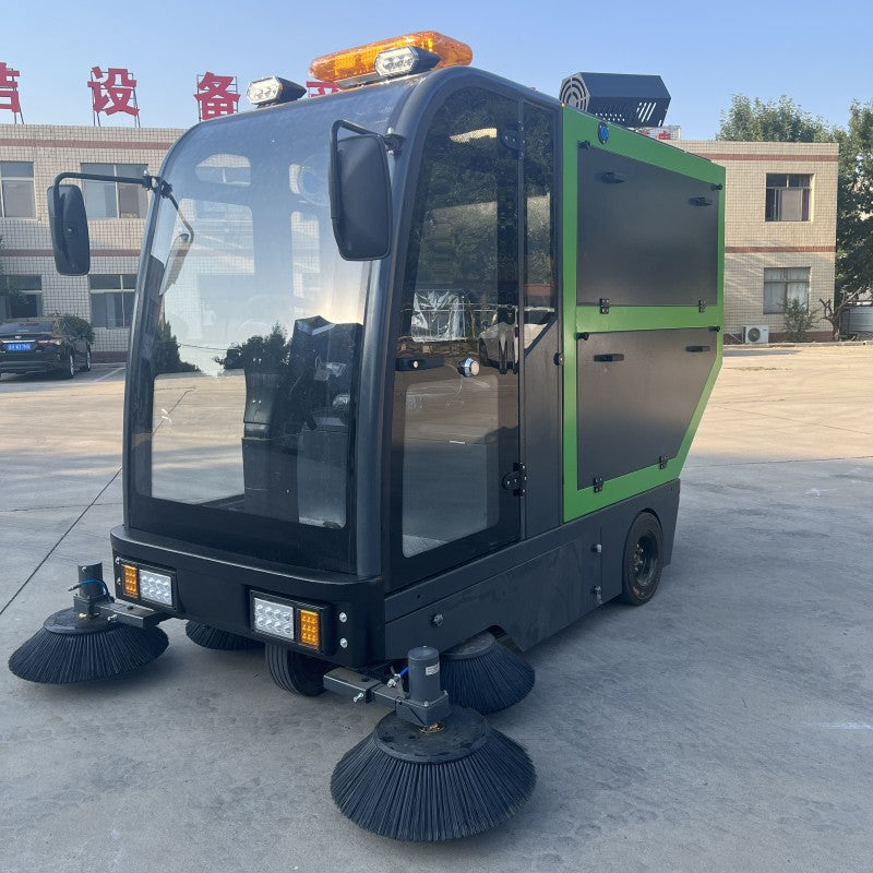 High Efficiency Ride-on Road Sweeper New Condition With Gear Core Components for Artificial Grass Dust Removal Floor Sweeping