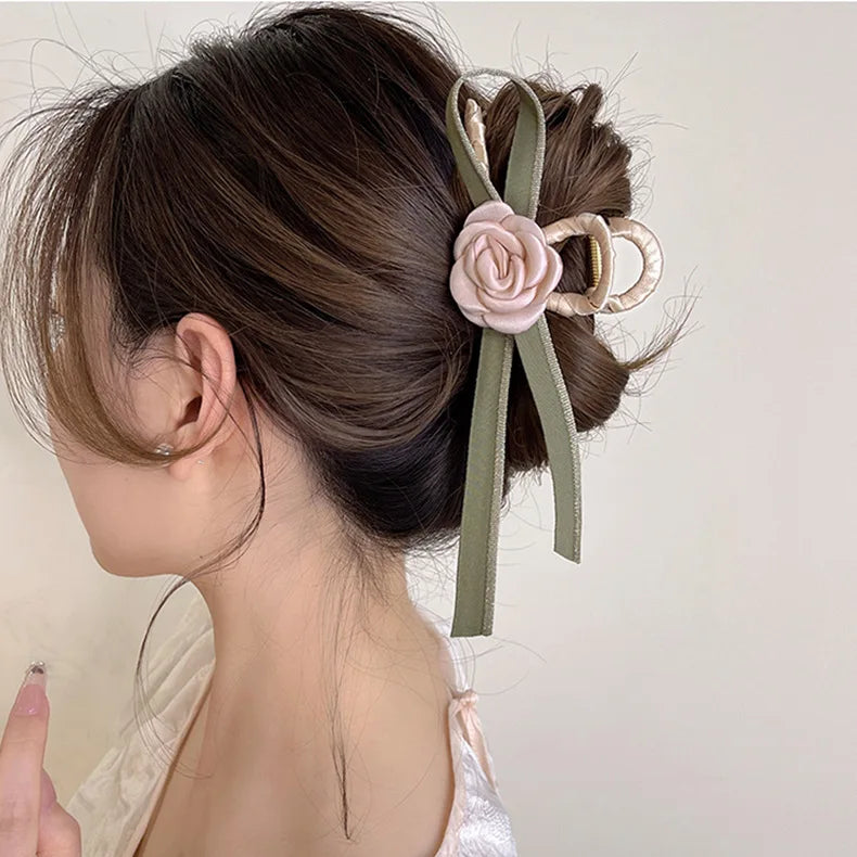 Wholesale Elegant Ribbon Camellia Hairpin Back of Head Temperament Grab Shark Clip Fashion Flower Metal Hair Clips for Women