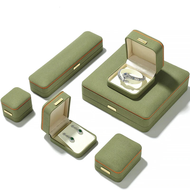 Velvet Green Ring Box with Shoulder Design for Custom Logo Branding and Boutique Identity Lid and Base Rigid Casket