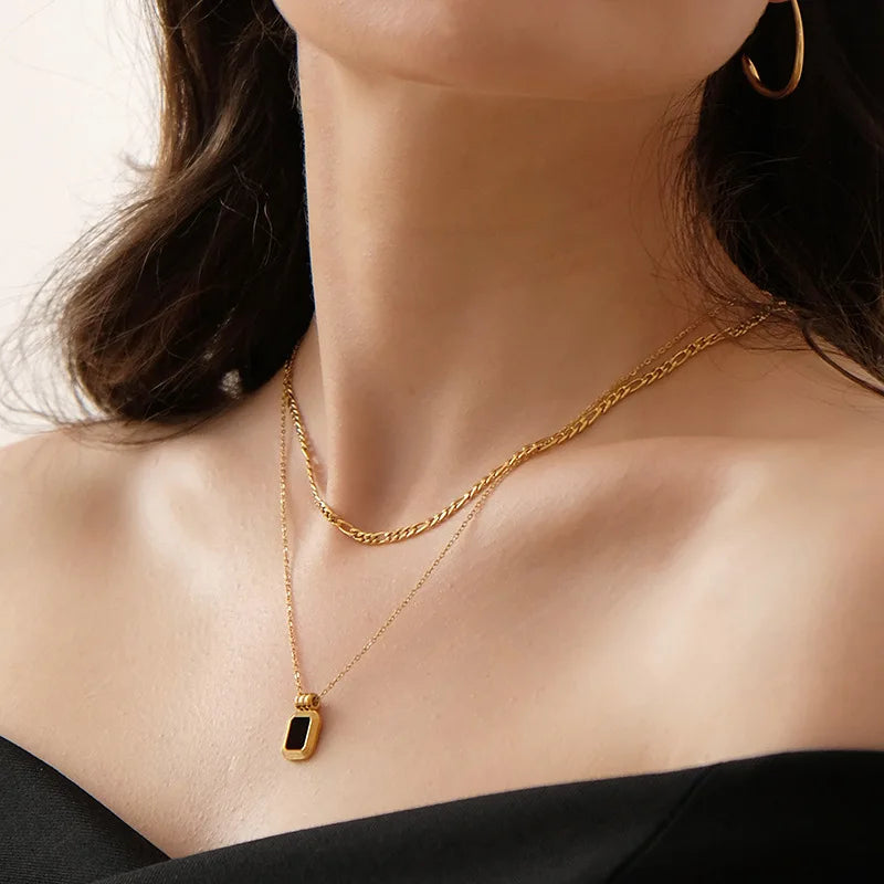 Wholesale Layered Necklace Stainless Steel 18k Gold Plated Necklace Elegant Square Black Shell Necklace for Women