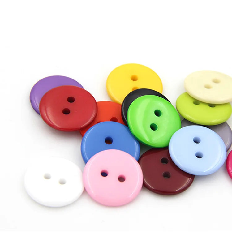 Wholesale Eco-Friendly Flatback Two-Hole Bread Resin Buttons Colorful 2-Eye Buttons Plating Technique Garment Accessories