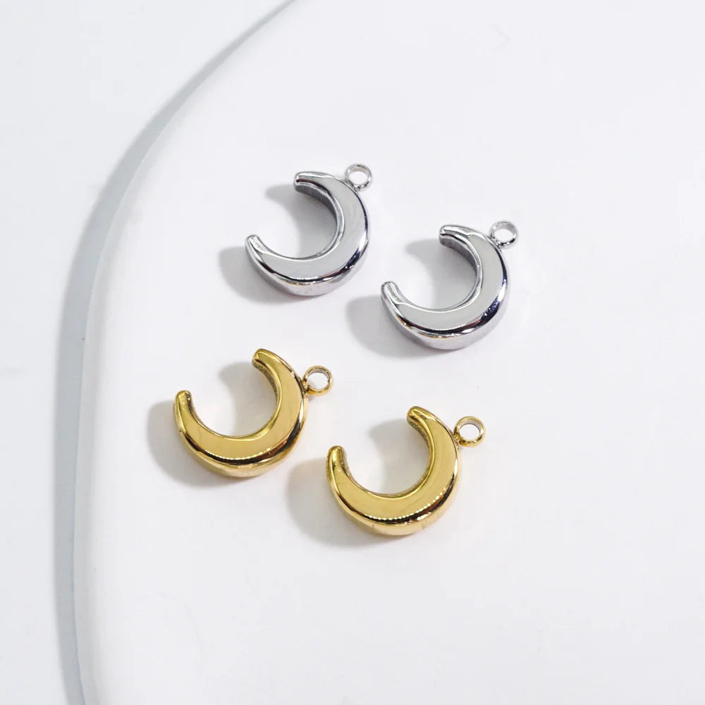 Factory Direct Sale Moon Pendant Stainless Steel Jewelry Accessories Hand-polished Titanium Steel DIY Accessories