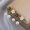 Valentine's Day Elegant Luxury Flower Earrings White Freshwater Pearl Earrings Women Temperament Pearl Earrings