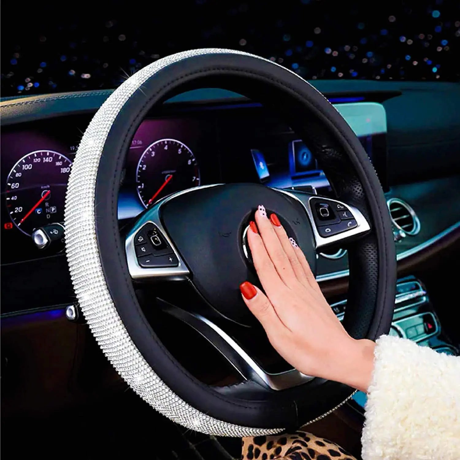 Factory Price Diamond Leather Steering Wheel Cover with Bling Rhinestones Universal Fit 15 Inch Car Wheel Protector for Women