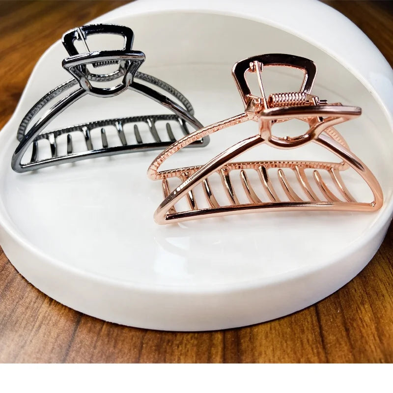 Jinhe New INS Hot 8cm Metal Hair Claw Women Girls Geometric Claw Clip Unique Alloy Hair Accessories