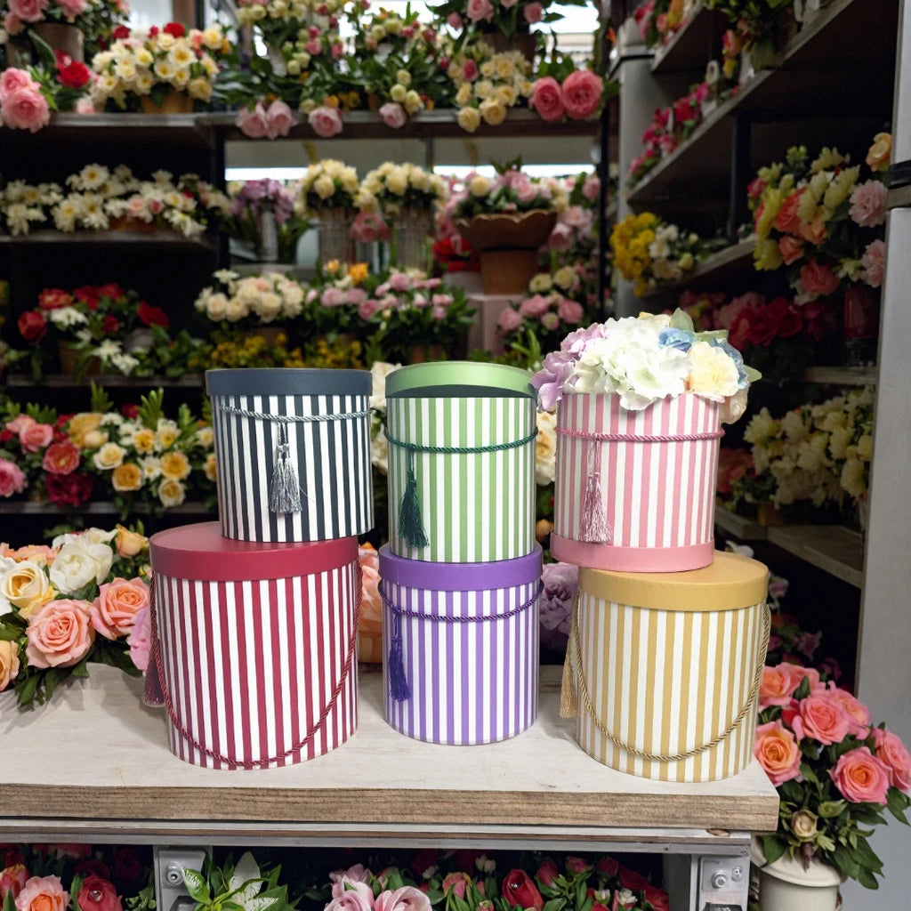 Stock (Customizable)  Stripe Pattern Round Flower Box Large Tassel Bucket 3 Piece Set Cylindrical Portable Flower Bucket